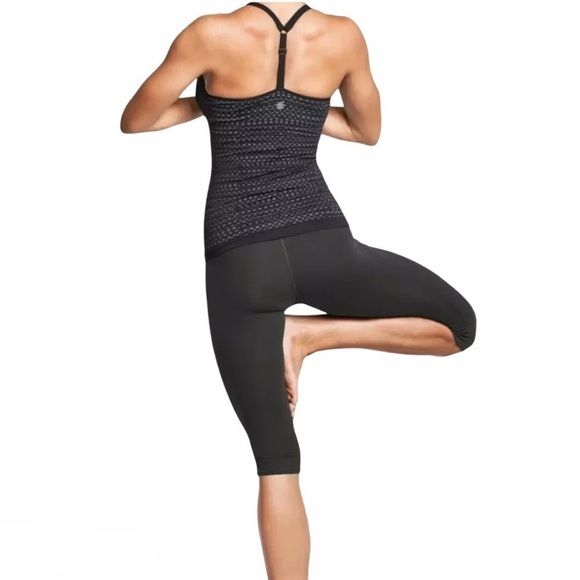 Athleta Chaturanga Knicker Capri Leggings Women’s Size S Gray Athletic Gym - Picture 2 of 11